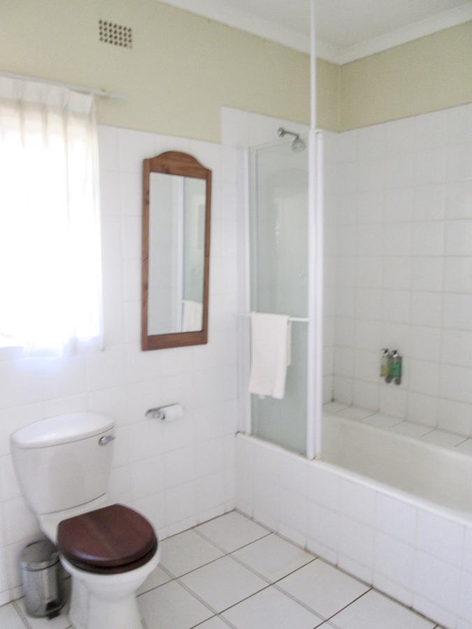 12 Fleetwood Bed and Breakfast Harare Buitenkant foto